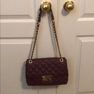 Michael Kors chain leather shoulder bag